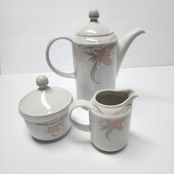 Vintage Kahla Peach Lily Demitasse 4 Piece Tea Set - Picture 1 of 11